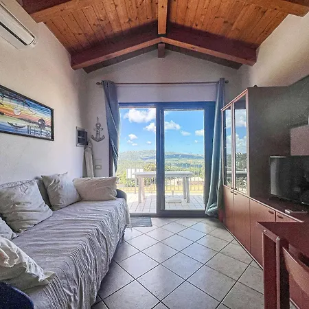 Borgo Saraceno 01 Apartment *